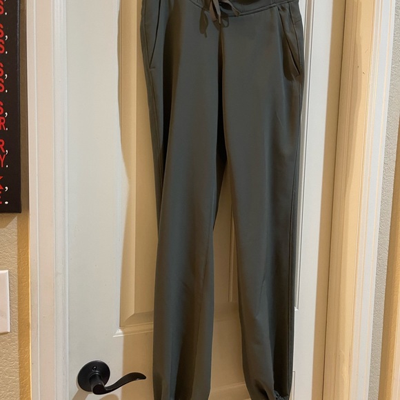 Athleta joggers - Picture 3 of 5